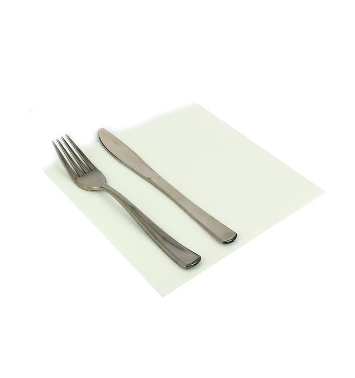 Papierservietten weiß 2L punktgestanzt 33x33cm (50 Stück) Papierservietten weiß 2L punktgestanzt 33x33cm (50 Stück)