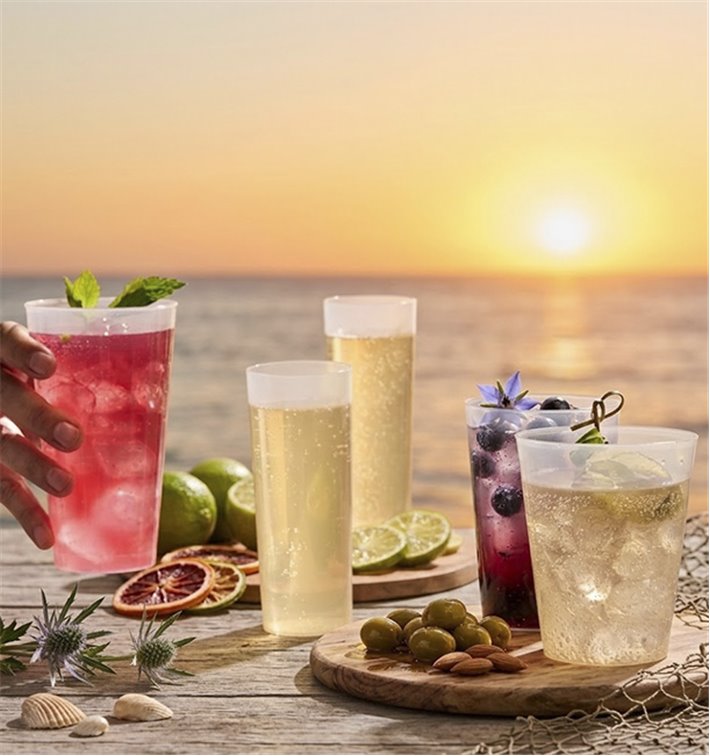 Wiederverwendbarer transparenter Becher